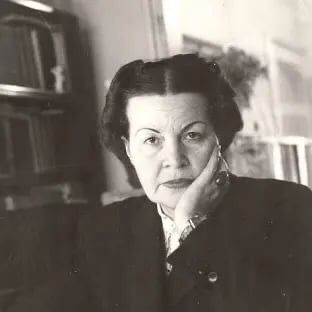 <span style="text-align: justify;">Yelisaveta Baqryana -&nbsp;</span><span style="text-align: justify;">Ah, belə gecələr əzabdır dostum!</span>