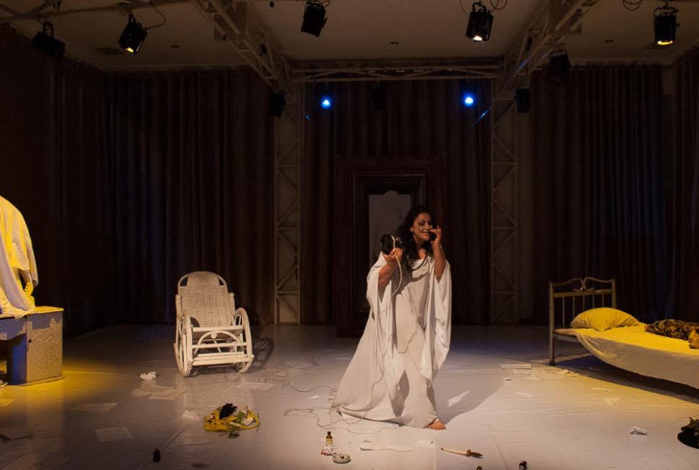 “İnsan səsi” tamaşası nümayiş edilib