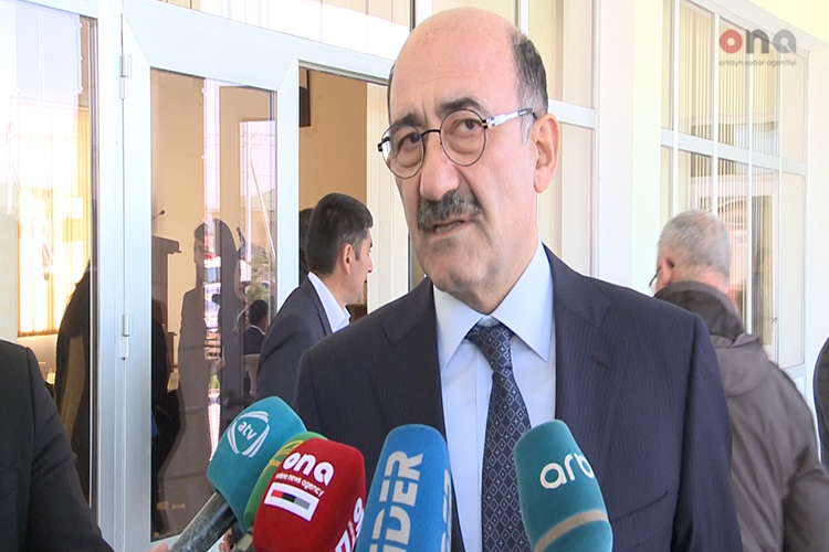 Əbülfəs Qarayev: “Muzeylərdə audio-vizual bələdçilərin tətbiqinə başlanacaq”