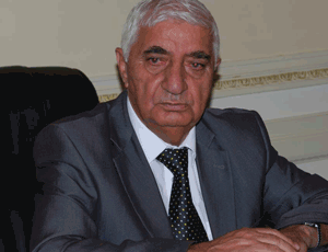 <span>Fikrət Qoca: \"ABŞ-da məndən soruşanda </span><span>Qismətin adını çəkəcəyəm</span><span>\" - <span>MÜSAHİBƏ</span></span>