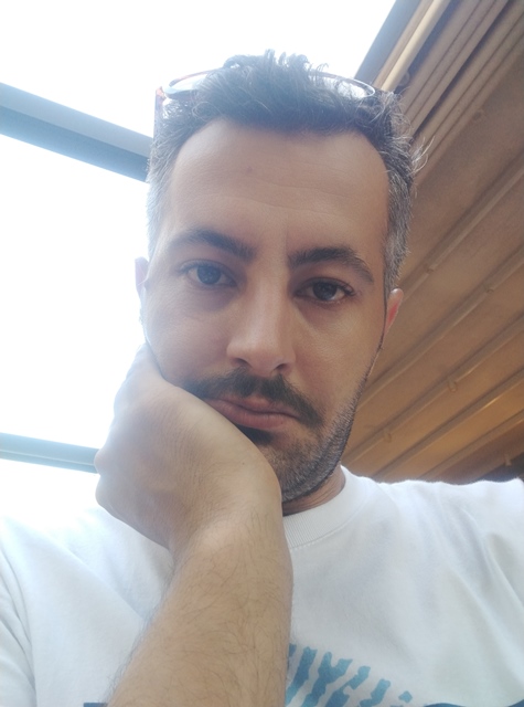 Rza Nuri - Səsim azad sulara dağılan adalar