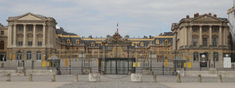 Versal sarayı yenidən ziyarətçilərini qəbul edəcək