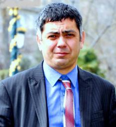 Sovetlər
dönəmində oxucuya sırınan ədəbiyyatı yenidən gözdən keçirək