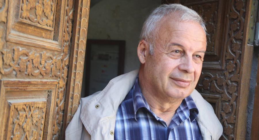 Poetik diktatura - Firuz Mustafa yazır