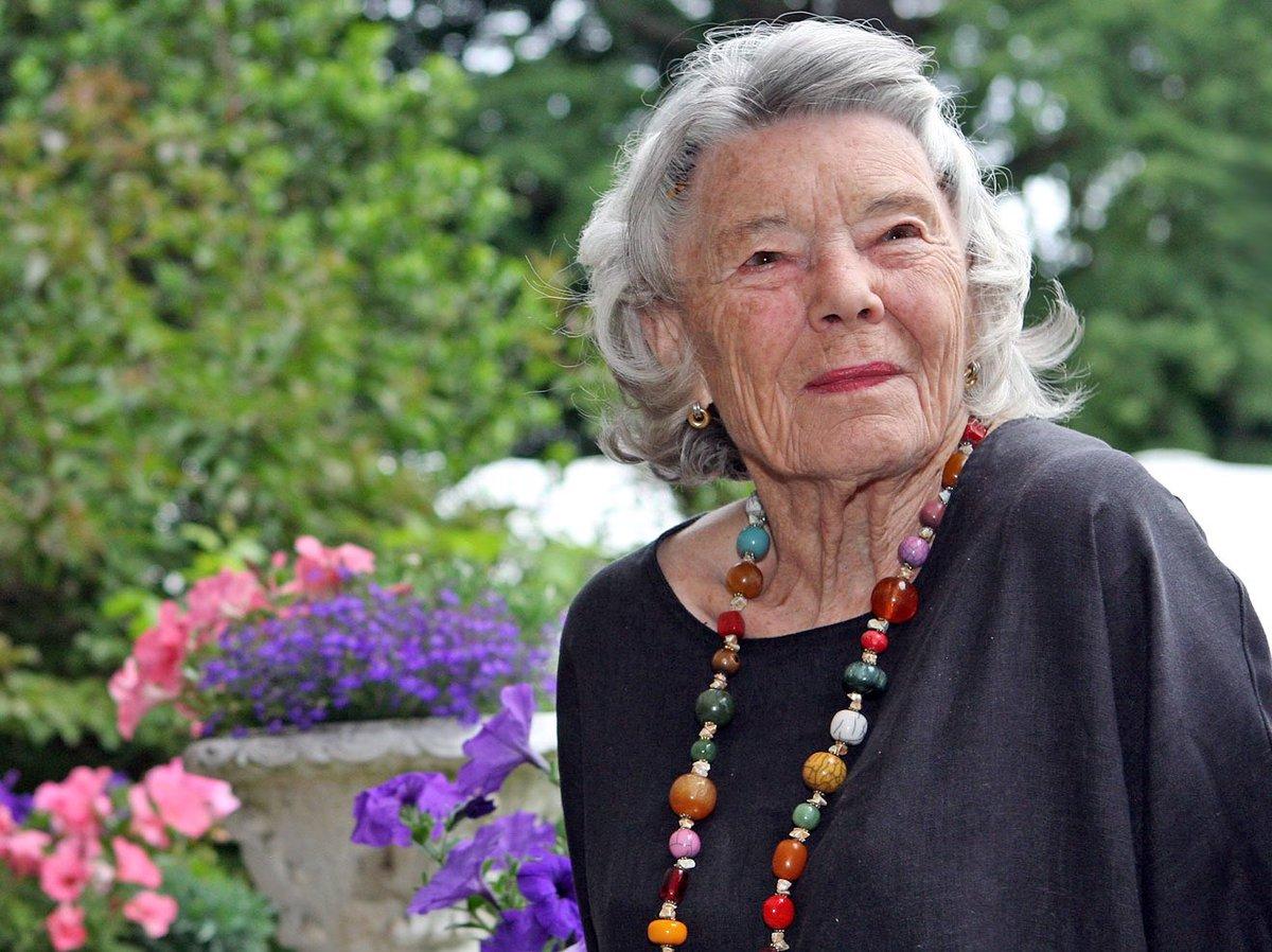 İngilis yazıçısı Rozamunda Pilçer vəfat edib