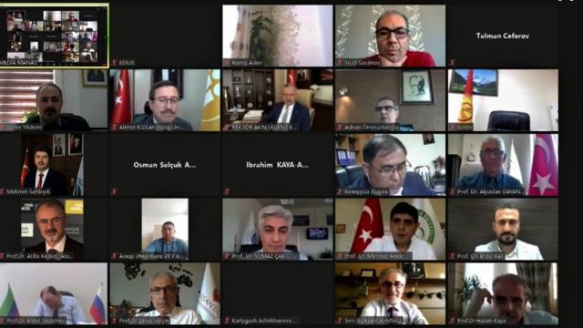 <!--[if gte mso 9]><xml>
 <o:OfficeDocumentSettings>
  <o:AllowPNG/>
 </o:OfficeDocumentSettings>
</xml><![endif]-->Türk Dünyası Rəqəmsal Vətəndaşlığı tətbiq edir