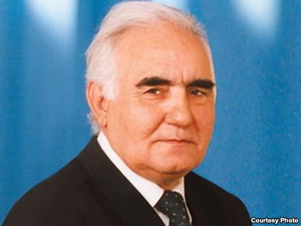 Ağa Laçınlının Fəxri Uğurluya yazdığı şeir