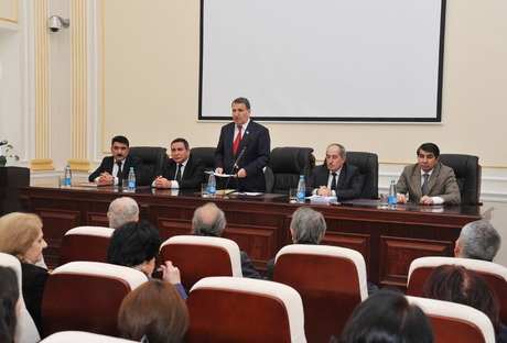 Ədəbiyyat İnstitutunda ötən ilin ədəbi prosesinin yekunları müzakirə edilib