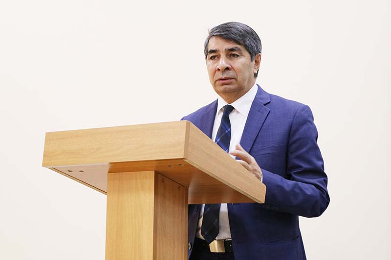 Bədirxan Əhmədli - Akademik Kamal Talıbzadənin portret cizgiləri üzərinə