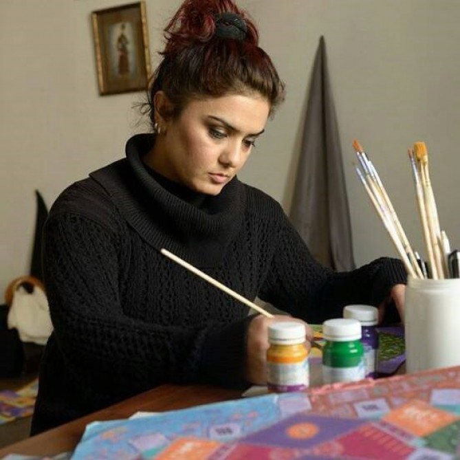 Miniatür rəssam Pərinisə Əsgərova: Mən insanın özünə qalib gəlməsini sevirəm