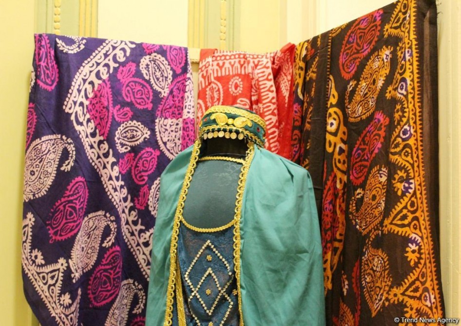 Maqsud İbrahimbəyov Yaradıcılıq Mərkəzində “Zaman içində” layihəsinin təqdimatı olub