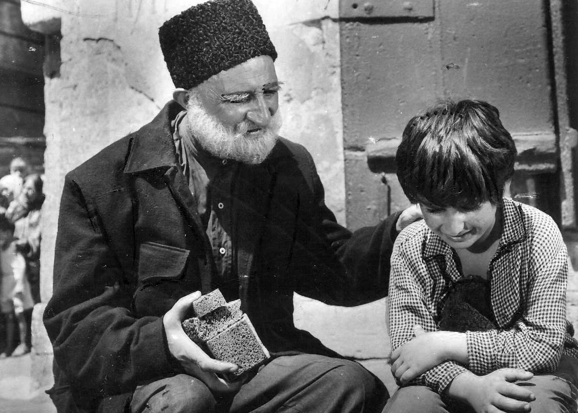 <span>Ayd</span><span>ın Dadaşov - </span>Çörək ağacından asılanlar