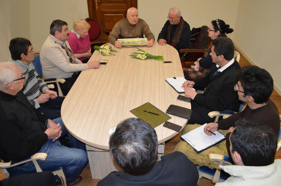 Musiqili Teatrda Elçinin əsərinin müzakirəsi olub