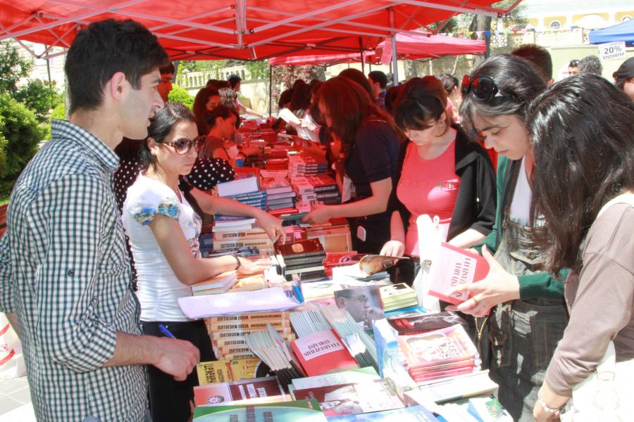 Bakıda kitab bayramı keçirildi