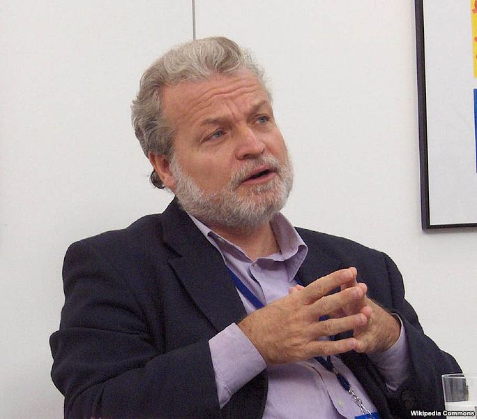 <span>Nüfuzlu mükafat türk yazara verildi</span>