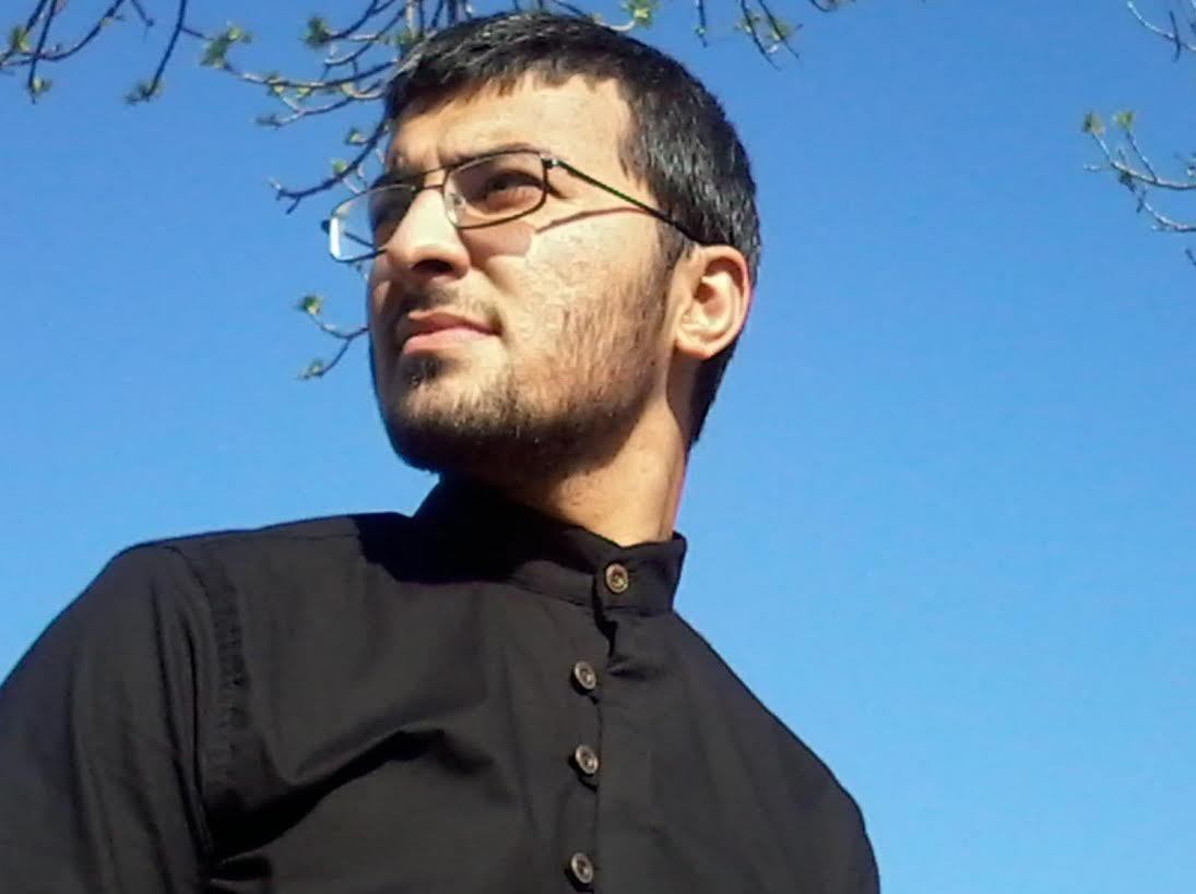 Oğuz Ayvaz - Xarabada bir qadın yaşayır