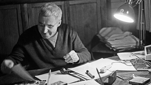 Konstantin Simonov - Evin sənə əzizsə...