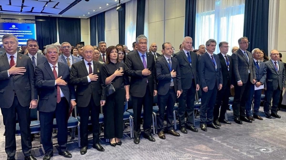 Türk xalqları tərəfindən latın əlifbasının qəbulu vahid türk dilinin inkişafı üçün olduqca vacibdir