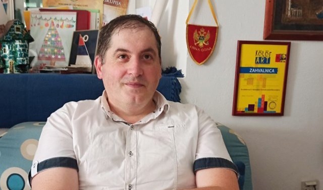 <span style="font-weight: bold;">Çağdaş Monteneqro şeiri - <span style="font-style: italic;">Eşq barədə gecə şeiri və sairə
	</span></span>