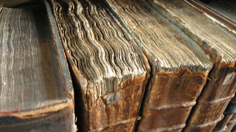 Əlişir Nəvainin “Külliyyatı”nın rəngli elektron nüsxəsi Fransadan Özbəkistana gətirilib