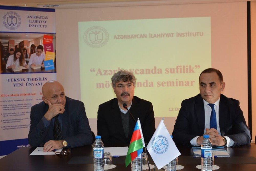 İlahiyyat İnstitutunda “Azərbaycanda sufilik” mövzusunda müzakirə aparılıb