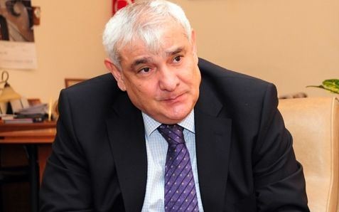 <span>Kamal Abdulla dünya alimlərini dəyirmi masaya topladı	
	</span>