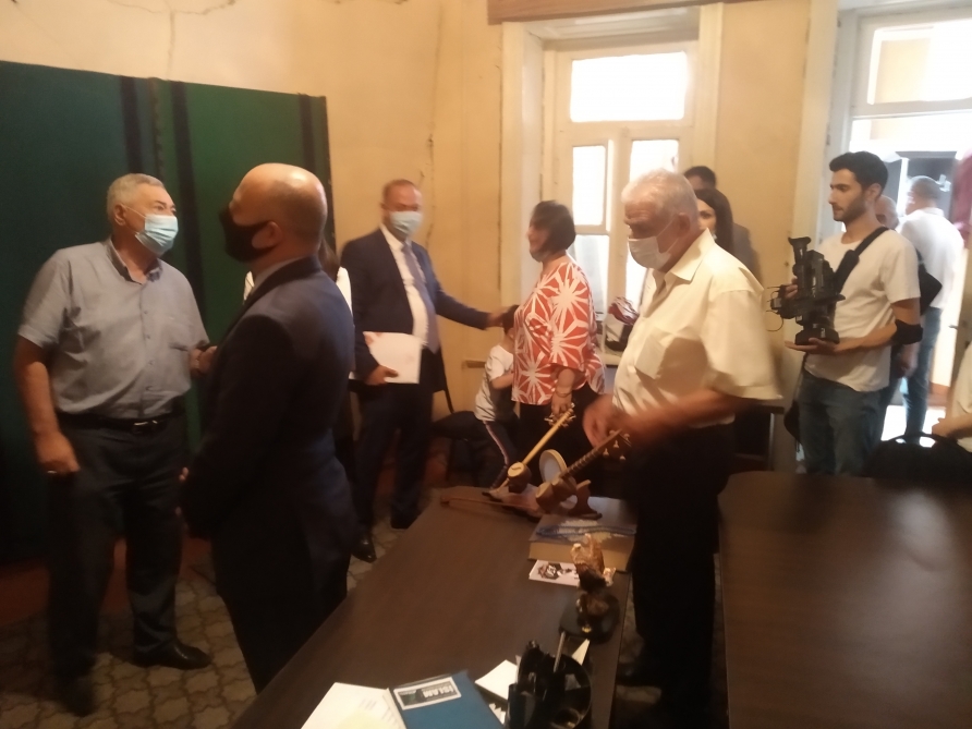 <div>Cəlil Məmmədquluzadənin Tbilisidəki ev-muzeyi yenidən qurulacaq</div>