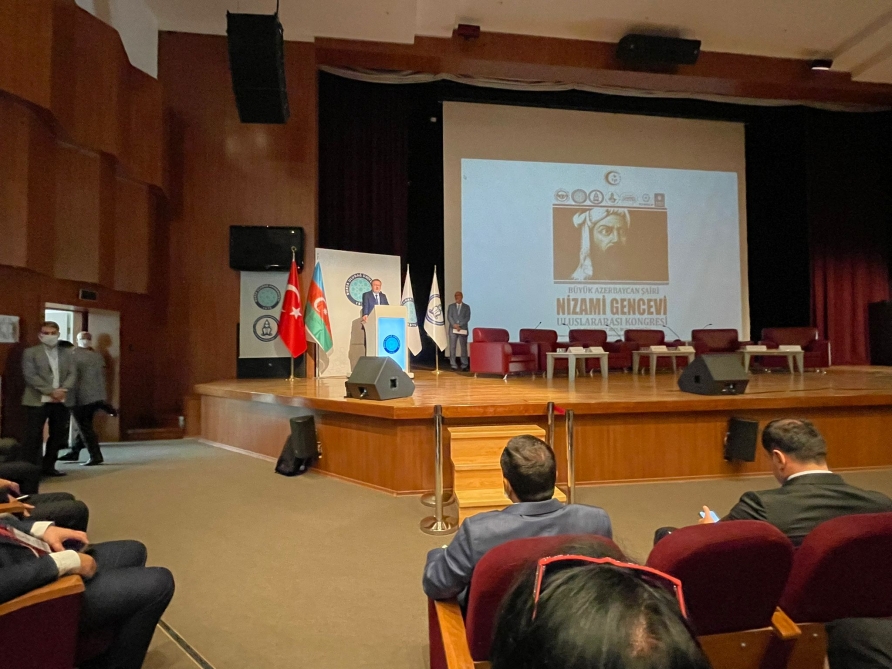 Türkiyənin Bursa şəhərində Nizami Gəncəviyə həsr olunmuş beynəlxalq konfrans keçirilir