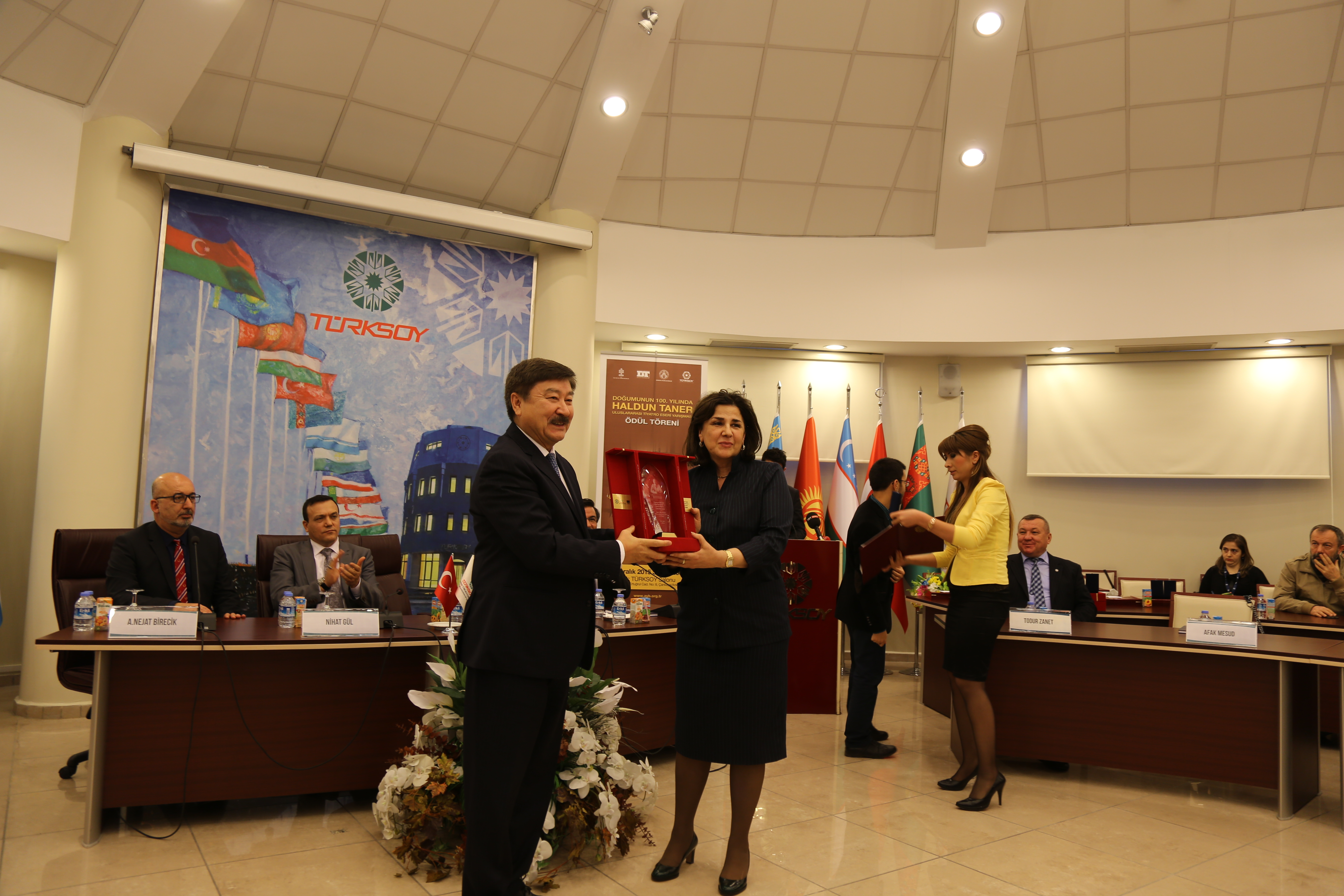 Ankarada I "Beynəlxalq Səhnə Əsərləri Müsabiqəsi" qaliblərinin təqdimat mərasimi keçirildi<br>