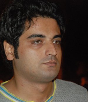 Sayman Aruz - Görsən küçənizdə polis dayanıb<br>