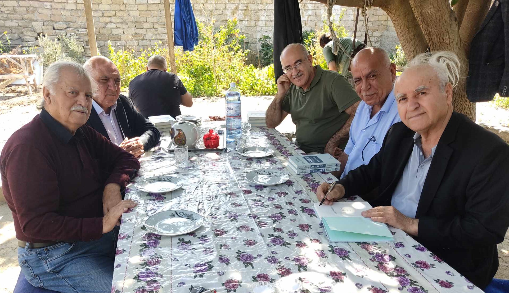 Azad Qaradərəlinin əsərlərinin III cildliyinin təqdimat və müzakirəsi olub