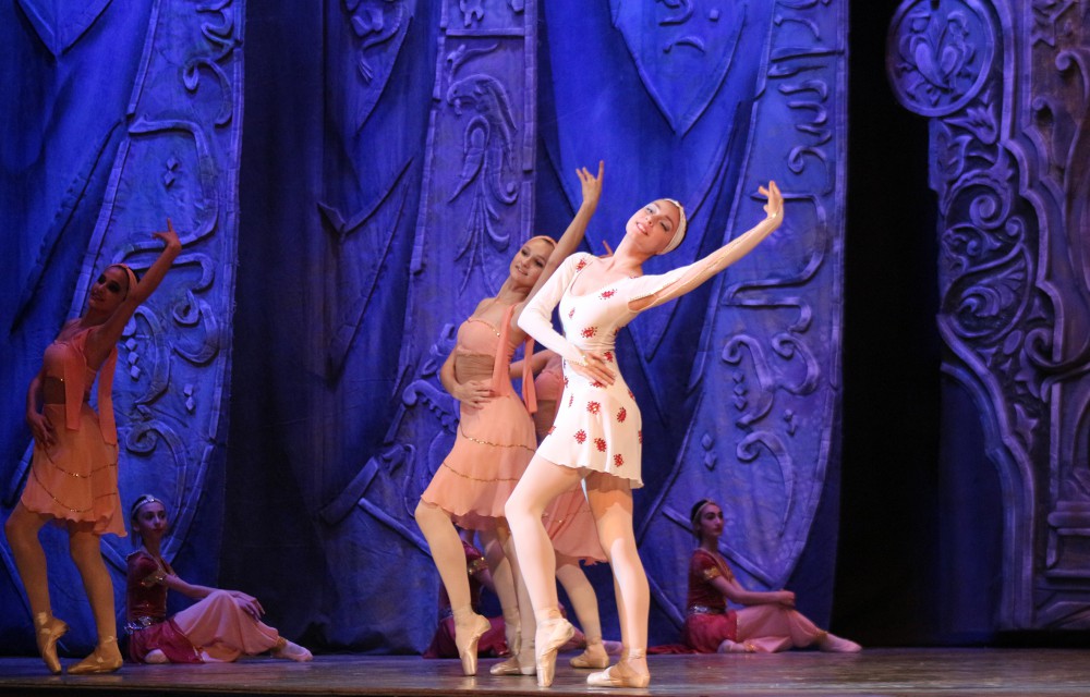 Xoreoqrafiya Akademiyası tələbələrinin buraxılış-hesabat tamaşası: “Yeddi gözəl”