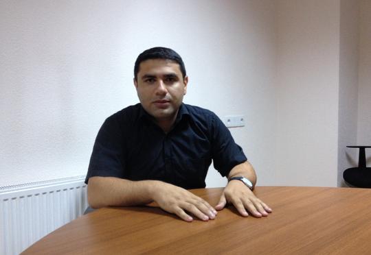 Fərid Hüseyn - “Avara şairlərin dövrü keçib” - <span>MÜSAHİBƏ</span><span></span>