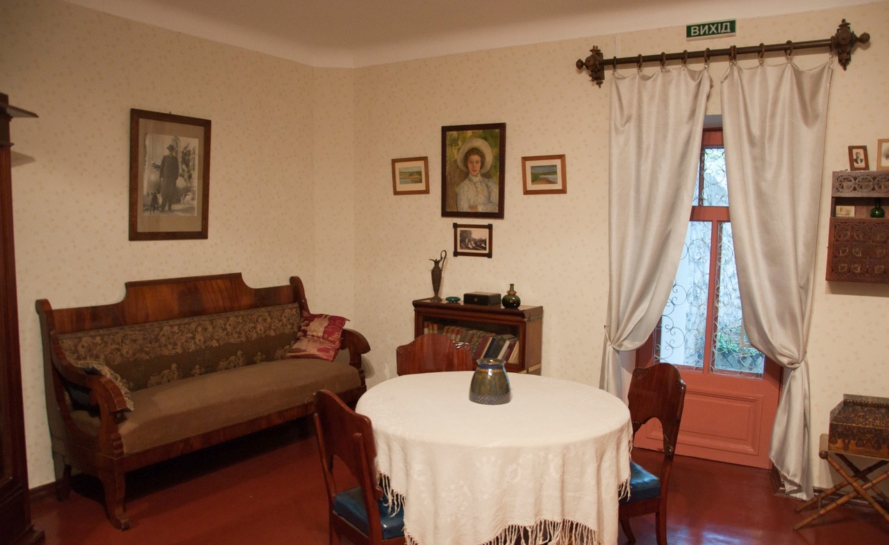 A.P.Çexovun Yaltadakı ev muzeyindən reportaj