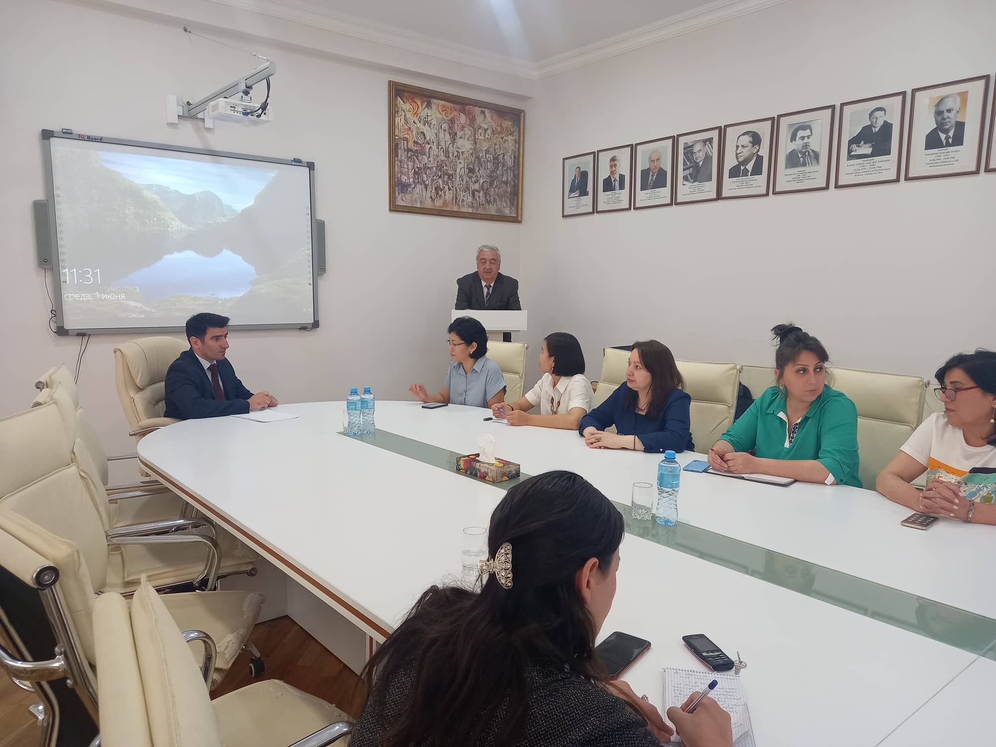 “Azərbaycan-Qazaxıstan ədəbi əlaqələri” mövzusunda seminar keçirilib