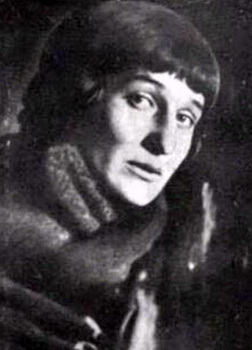 Üç dəfə evlənən bəxtsiz rus şairəsi