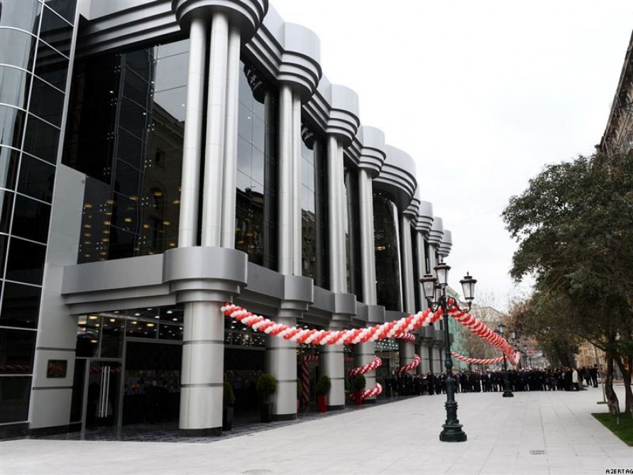 Gənc Tamaşaçılar Teatrının yanvar repertuarı maraqlı tamaşalarla zəngindir