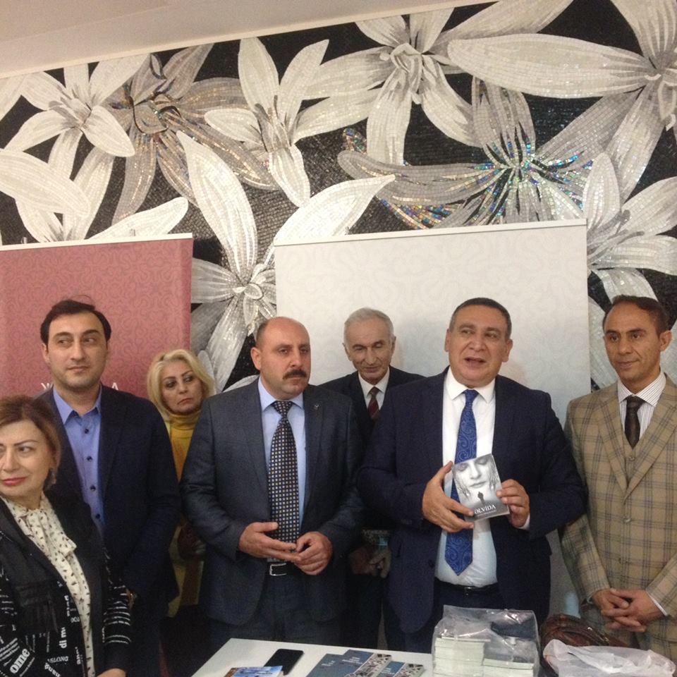 Türkcə “Azərbaycan ədəbiyyatı antologiyası (gənclər)” təqdim olunub