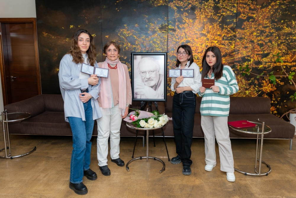 Kino Məktəbinin tələbələrinə diplomlar təqdim olunub