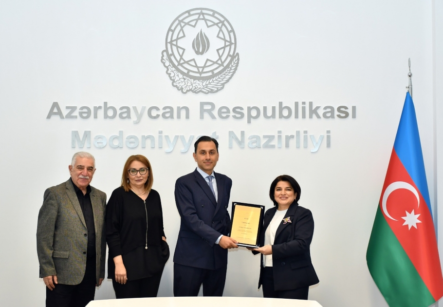 Pyes müsabiqəsi qaliblərinə mükafatlar təqdim olunub