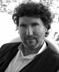 Antonio Ferrara - <span>Çay – Futbol Meydançasıdır IV
	</span>