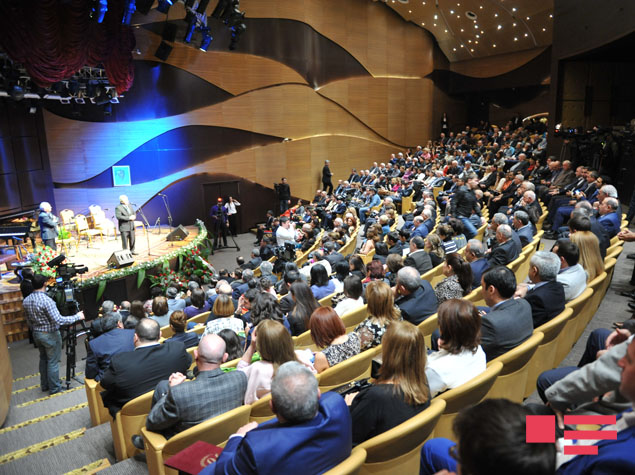 Çingiz Əlioğlunun 70 illik yubileyi keçirilib