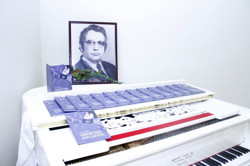 “Qara Qarayevin kino musiqisi” kitabının təqdimatı keçirilib