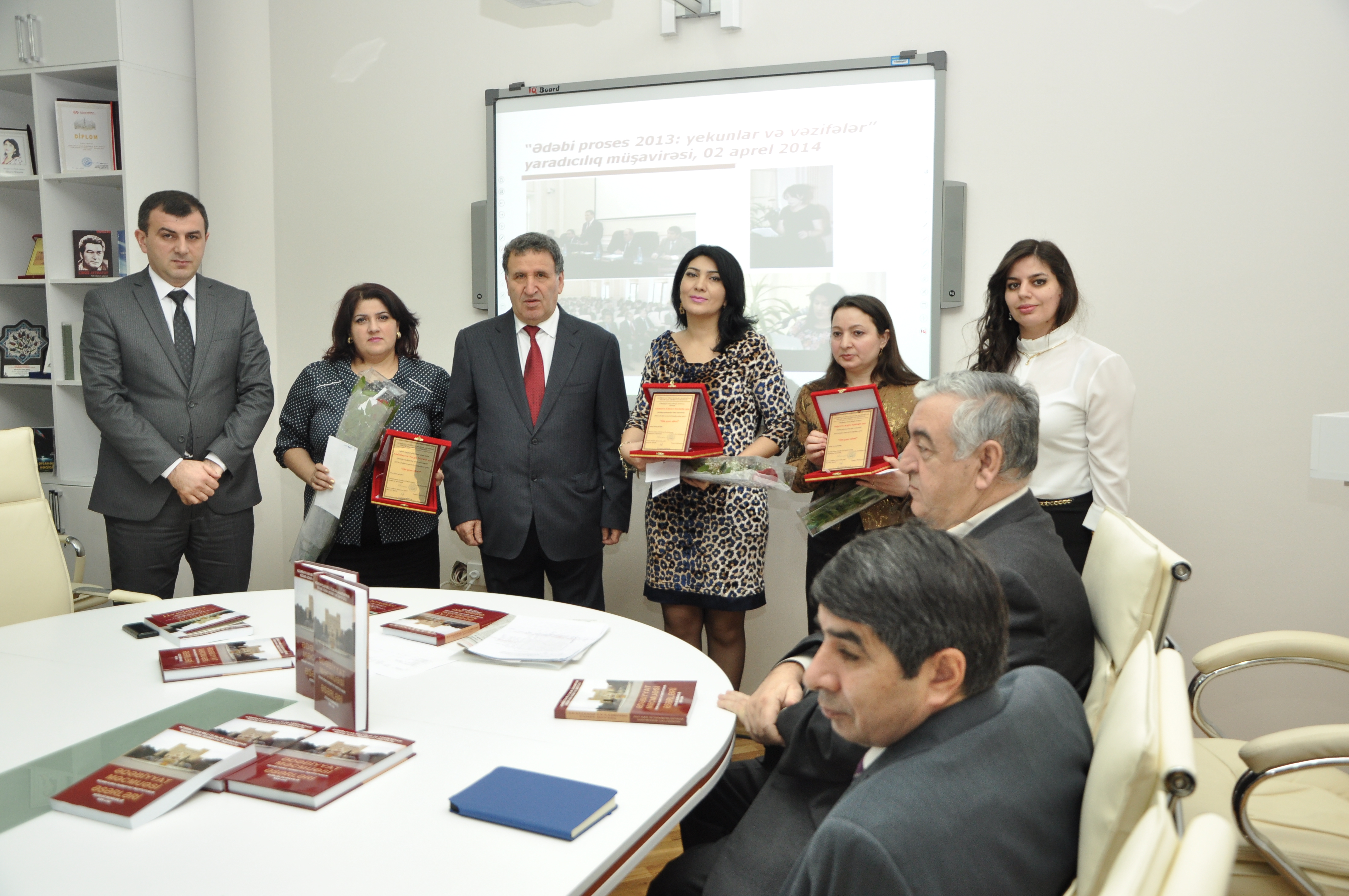 “Ədəbiyyat məcmuəsi”nin gənc alimlər üçün xüsusi buraxılışının təqdimatı keçirilib