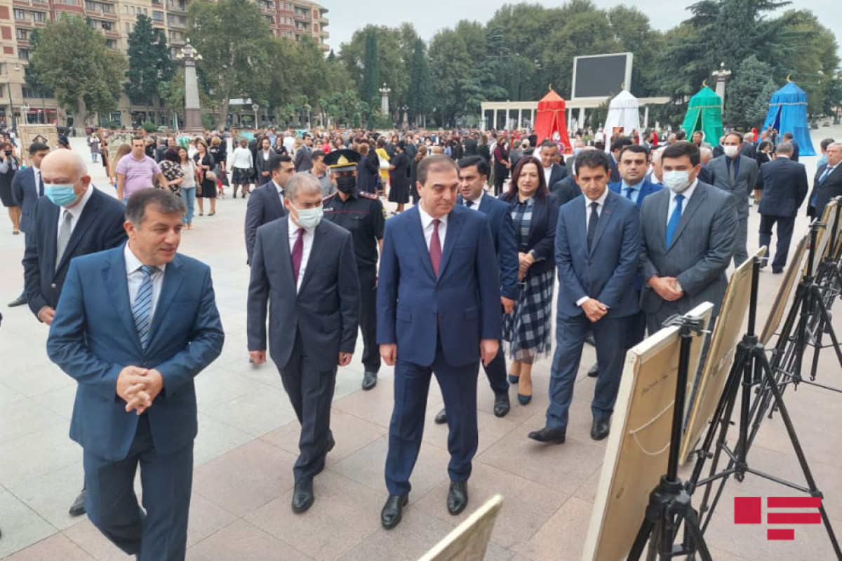 Gəncədə Nizami Gəncəvinin 880 illiyinə həsr olunan tədbir keçirilib