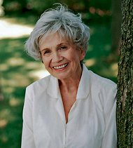 <span>Alice Munro: "Hamilə olanda da dayanmadan yazırdım" - MÜSAHİBƏ	
	</span>