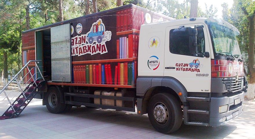 “Gəzən kitabxana” Gəncədə