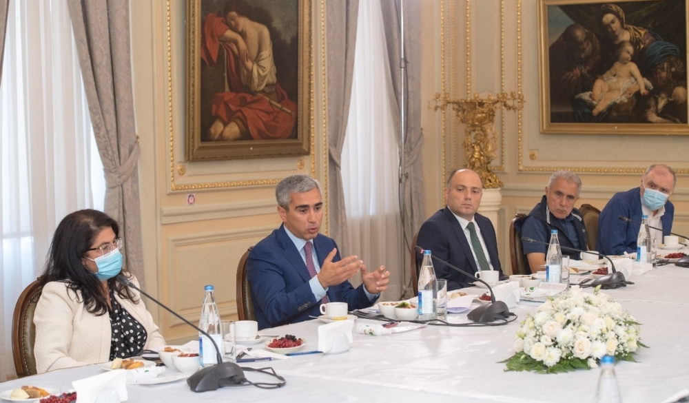 Bir qrup tanınmış mədəniyyət və incəsənət xadimi ilə görüş keçirilib