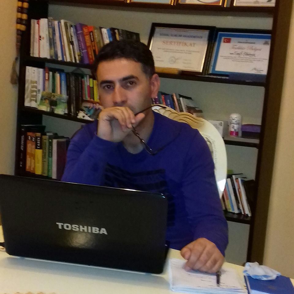 Vasif Əlihüseyn - Hər sabah yolları süpürən anam