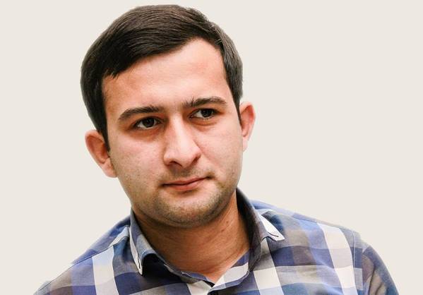 <span>Rövşən Danyeri Senet.az-a redaktor təyin olunub
	</span>